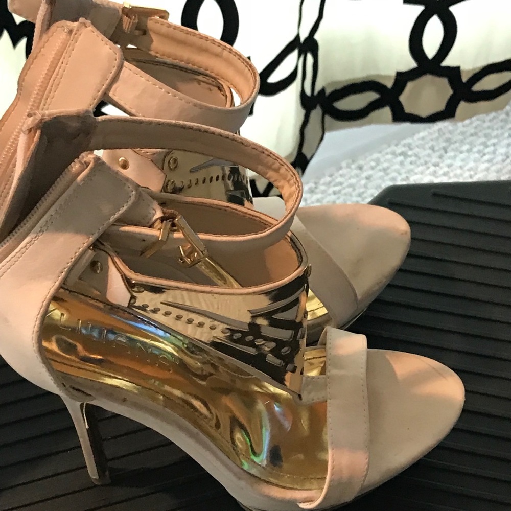 Shoe /show stopper ..
